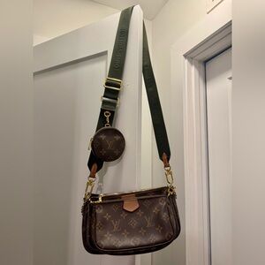 Louis Vuitton Multi Pochette Accessories